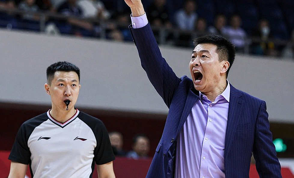 Kỳ chuyển nhượng VBA 2026: Khi bảng số chính thức sai, đội bóng trả giá bằng hợp đồng